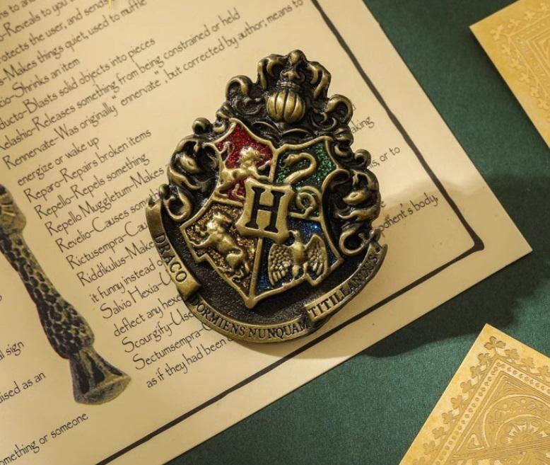 Брошка на одяг Harry Potter Хогвартс 14894 (4998057)