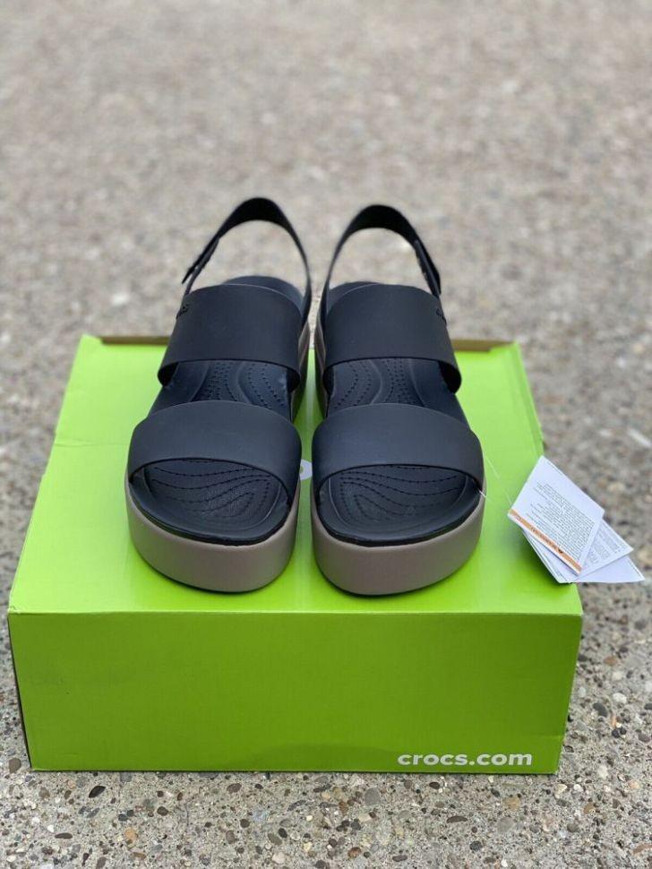 Сандали женские Crocs Brooklyn Low Wedge р. 36/37 Black/Mushroom (14858) - фото 8 Сандали женские Crocs Brooklyn Low Wedge р. 36/37 Black/Mushroom (14858) - фото 8