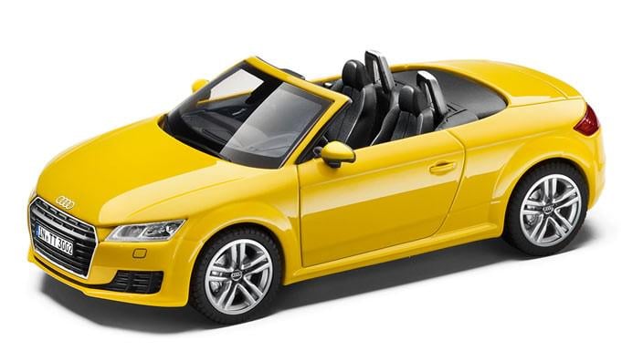 Модель автомобиля Audi 1:43 TT 8S Roadster Vegas Yellow (14274987)