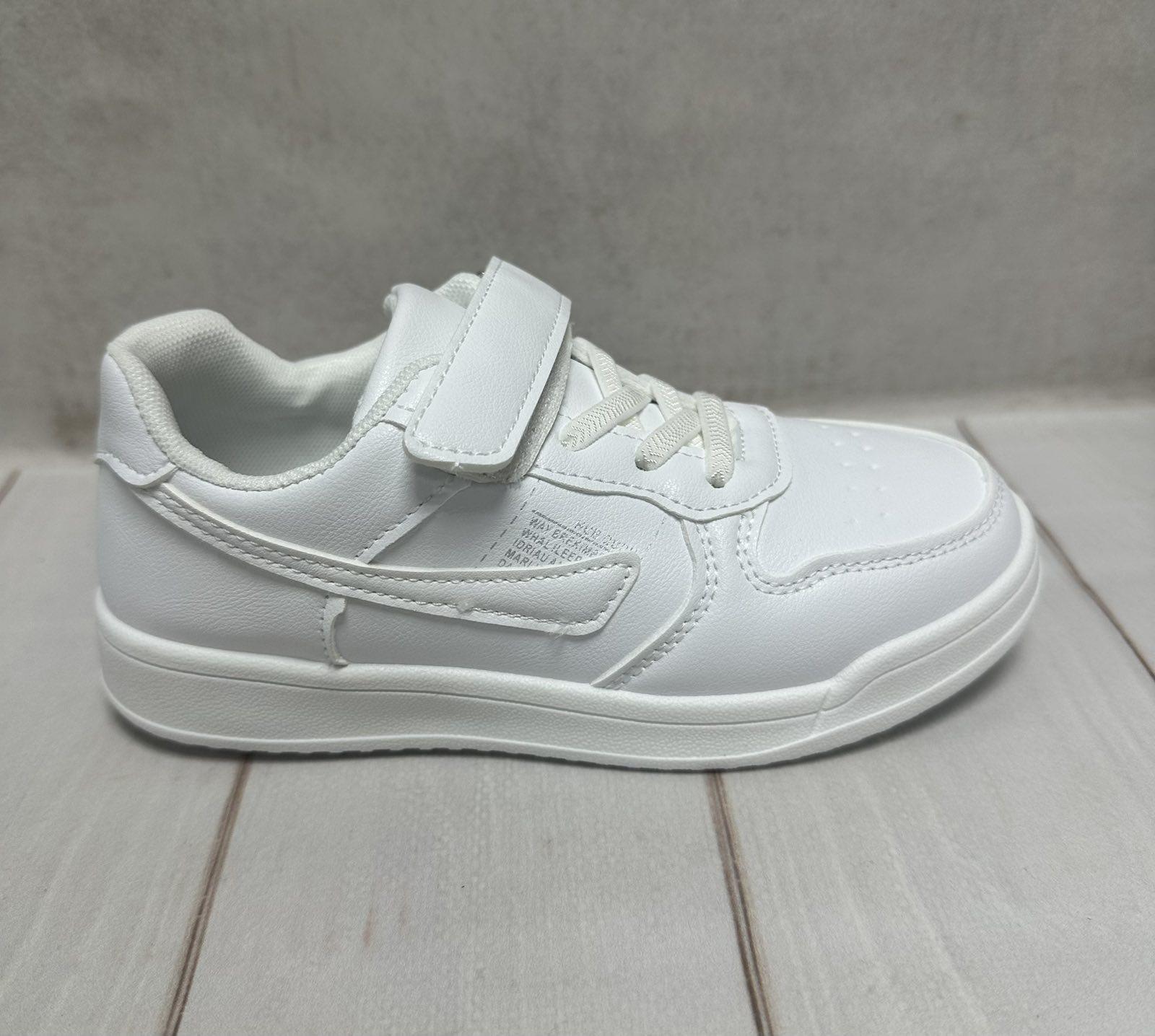 Кросівки дитячі BBT р. 37 23 см Білий