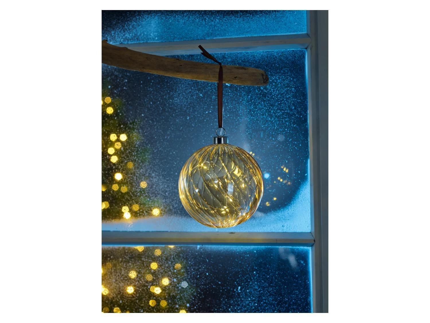 Новогодний стеклянный шар с LED подсветкой Livarno Home Ø 15 см подвесной на батарейках с таймером (P1-00335)