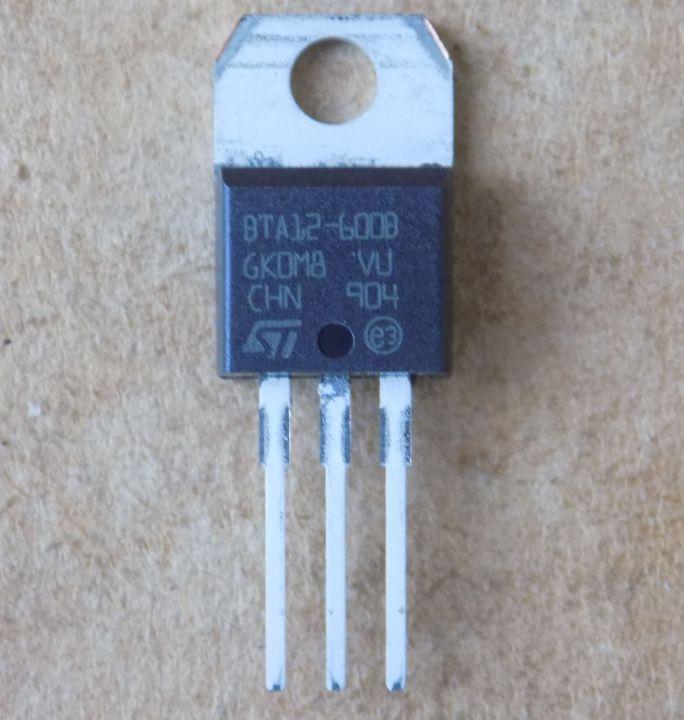 Симмистор BTA12-600B 12A/600V/50mA/ТО220 (51789) Симмистор BTA12-600B 12A/600V/50mA/ТО220 (51789)
