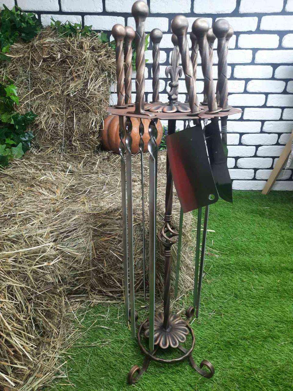 Набор шампуров Викинг с кованной ручкой на подставке с комплектом из 4 акссесуаров 700х12х3 мм 8 шт. (12315459)