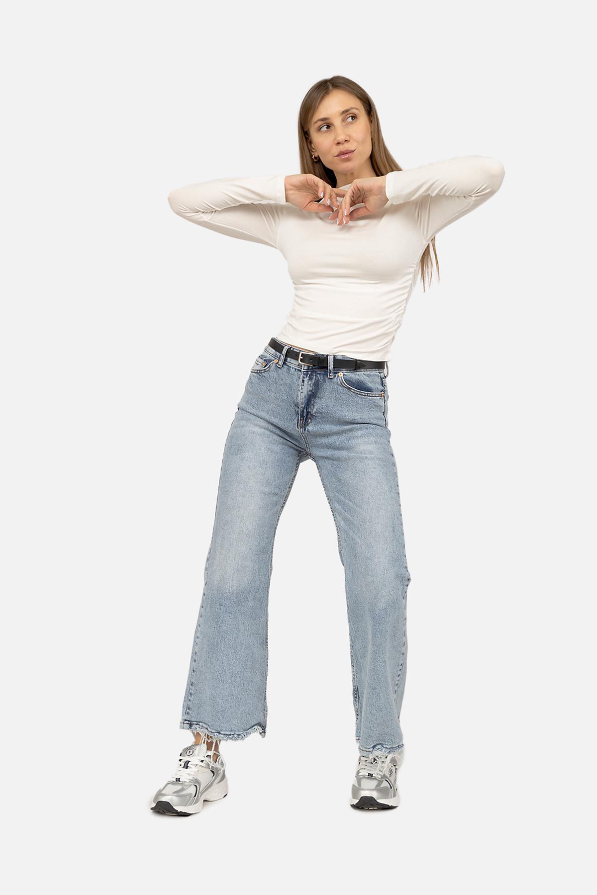 Футболка з довгим рукавом жіноча ЦБ-00271965 р. 44 Молочний (SKT001050099) - фото 5 Футболка з довгим рукавом жіноча ЦБ-00271965 р. 44 Молочний (SKT001050099) - фото 5