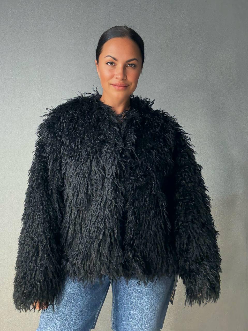 Шуба жіноча LADY YEP 10051 штучне хутро під ламу коротка L Чорний (4914) - фото 7 Шуба жіноча LADY YEP 10051 штучне хутро під ламу коротка L Чорний (4914) - фото 7