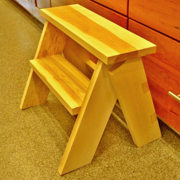 Скамейка-ступенька из дерева Бразос Карри (ССТ-000203)