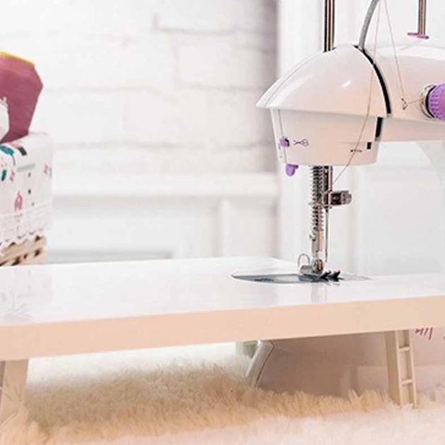 Швейна машинка Mini Sewing SM202A з педаллю та дошкою портативна від мережі/батарейок 4x AA (2134437025) - фото 6