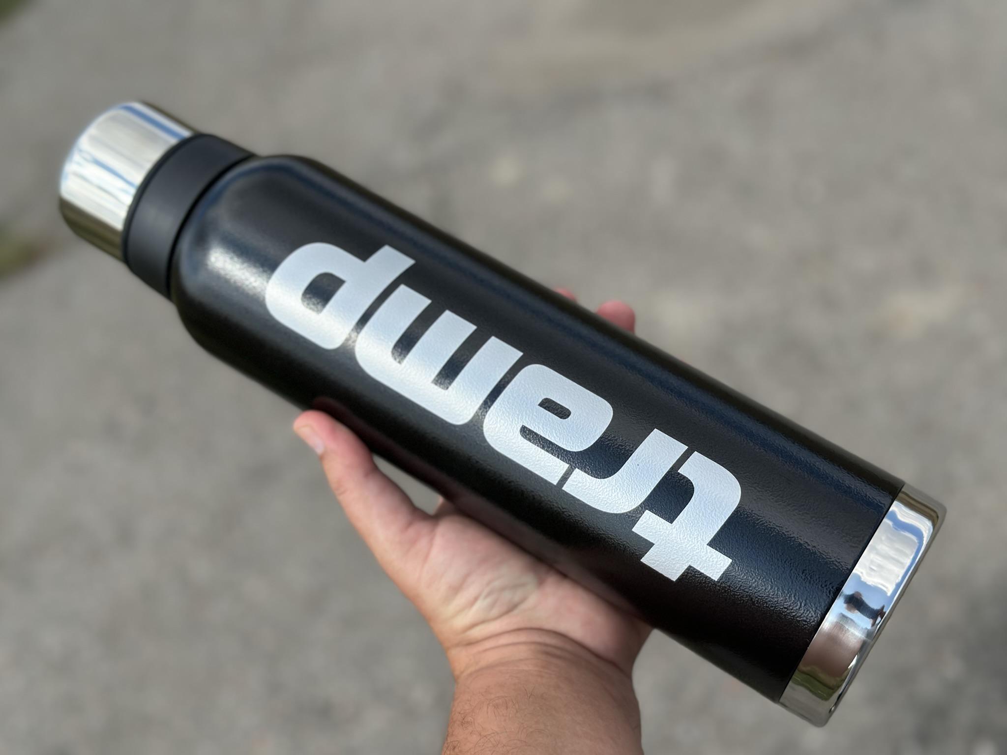 Термос для напоїв Tramp expeditio з нержавіючої сталі тримає 24 ч. 1,6 л (UTRC-029-black) - фото 4 Термос для напоїв Tramp expeditio з нержавіючої сталі тримає 24 ч. 1,6 л (UTRC-029-black) - фото 4