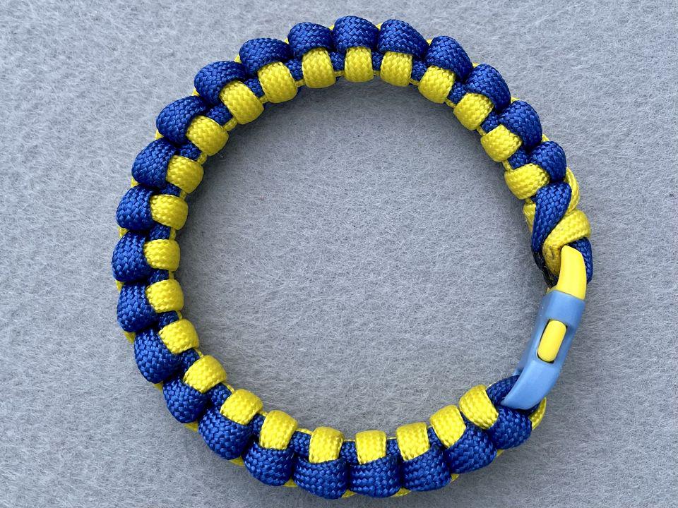 Браслет из парокорда