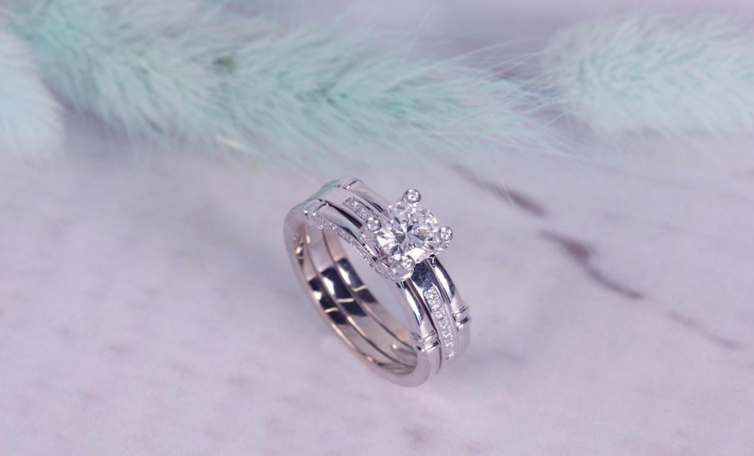 Каблучка подвійна з білого золота з фіанітами р. 16,5 (2245421322)