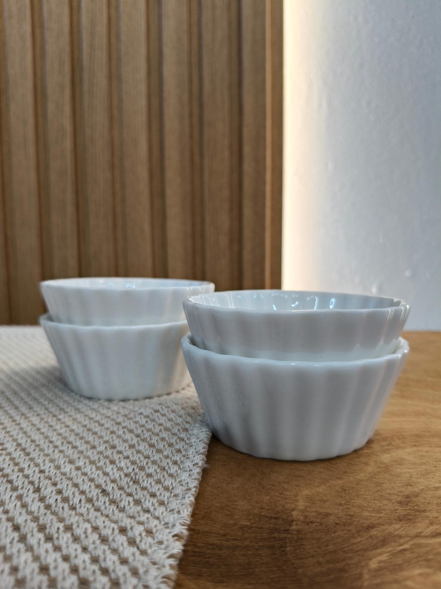 Набір соусників Фігурний порцеляна 7,5х3 см 4 шт. (25410939) Набір соусників Фігурний порцеляна 7,5х3 см 4 шт. (25410939)