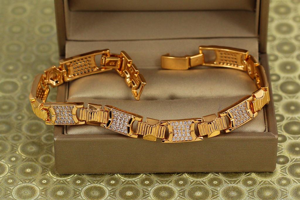 Браслет Xuping Jewelry Мегаполис 17 см 8 мм Золотистый