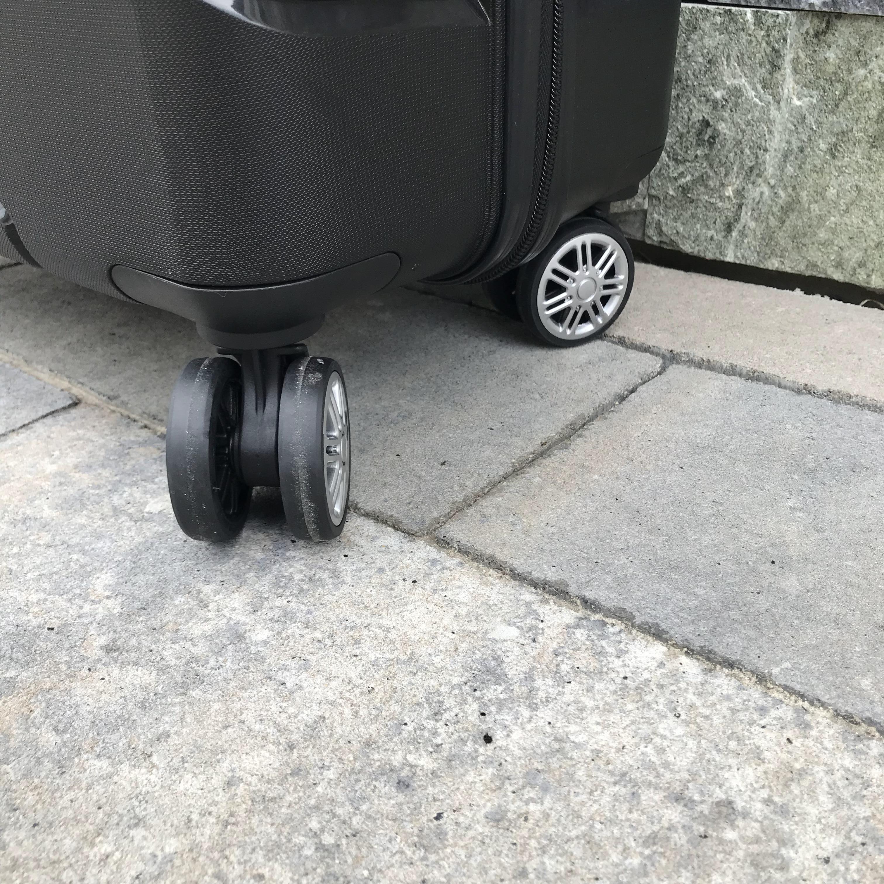 Валіза дорожня з поліпропілену Wings PP05 M Чорний (7036031) - фото 4