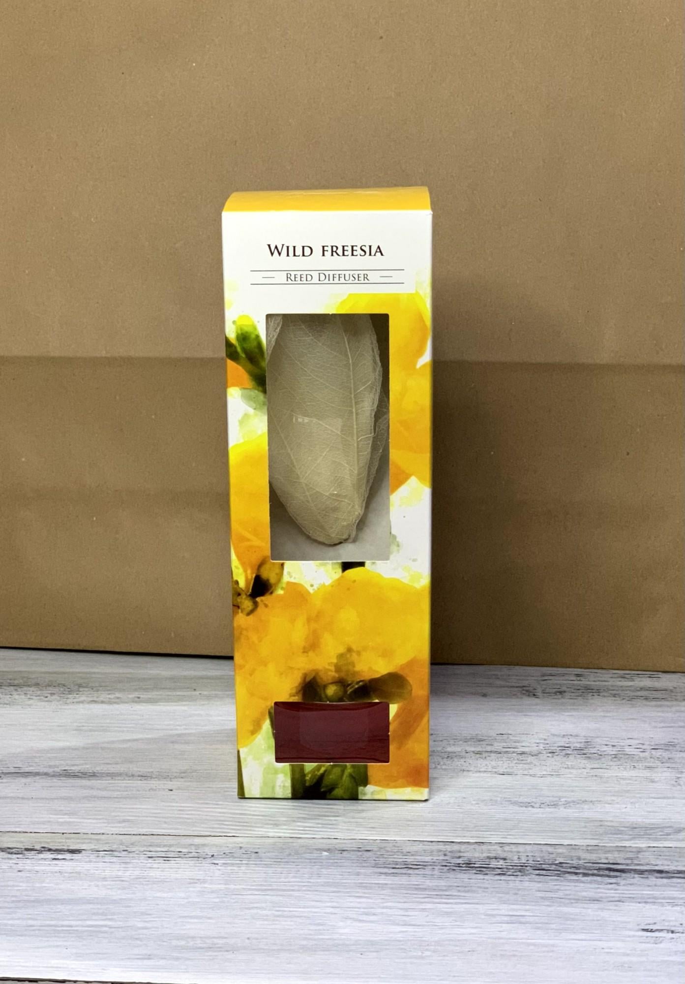 Аромадифузор Wild freesia с цветком 50 мл
