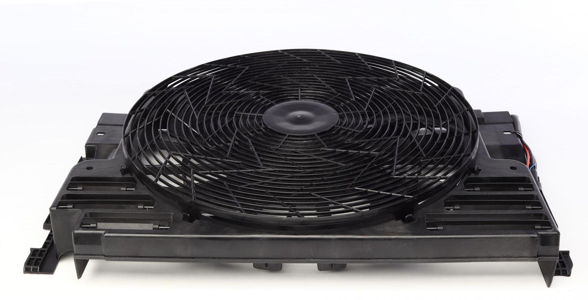 Вентилятор радиатора BMW X5 E53 00-06 с диффузором (47218)