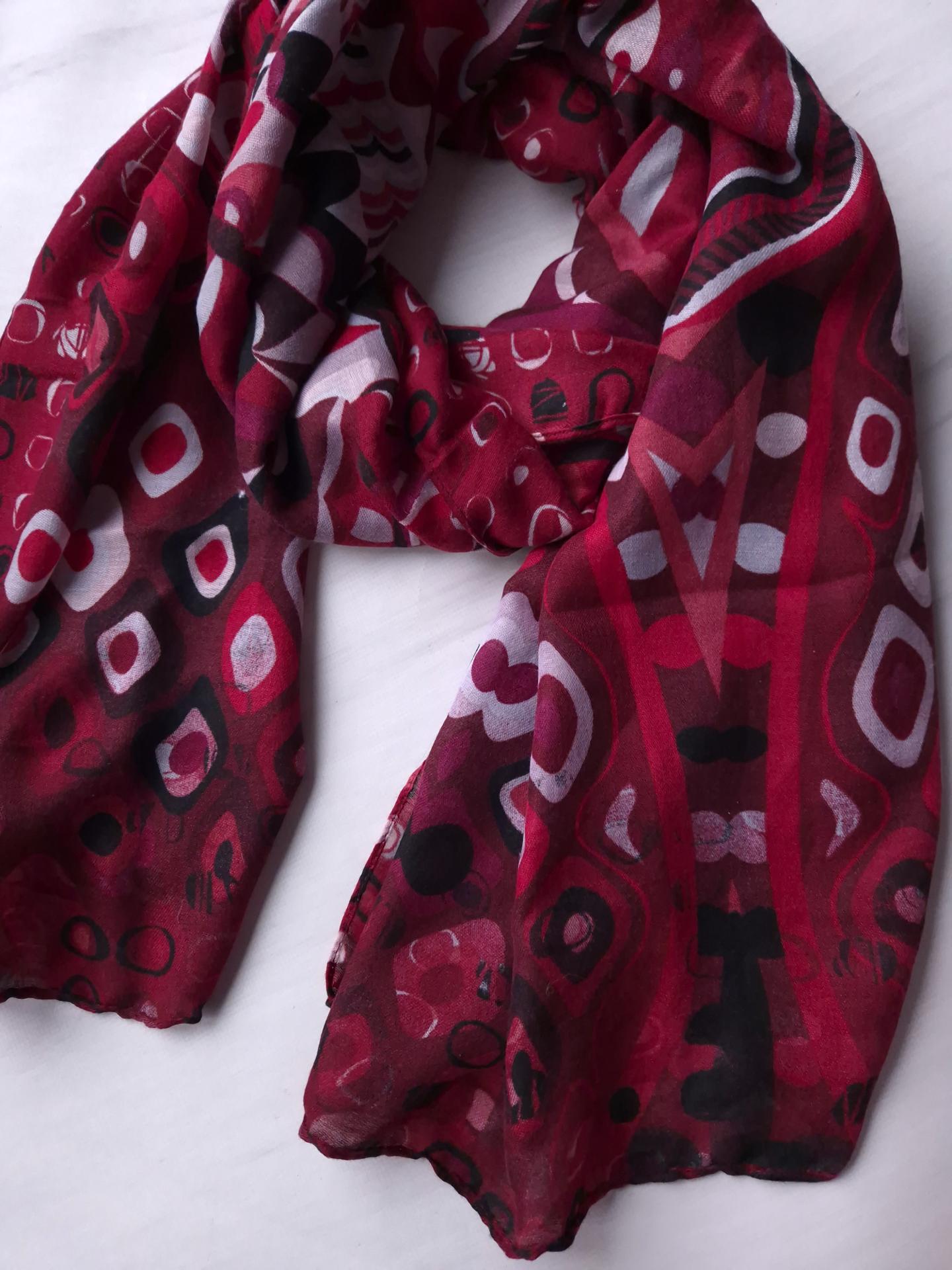 Шарф-палантин жіночий в геометричний принт весна-осінь Anoreani 178х87 см Бордовий (15082) - фото 2 Шарф-палантин жіночий в геометричний принт весна-осінь Anoreani 178х87 см Бордовий (15082) - фото 2