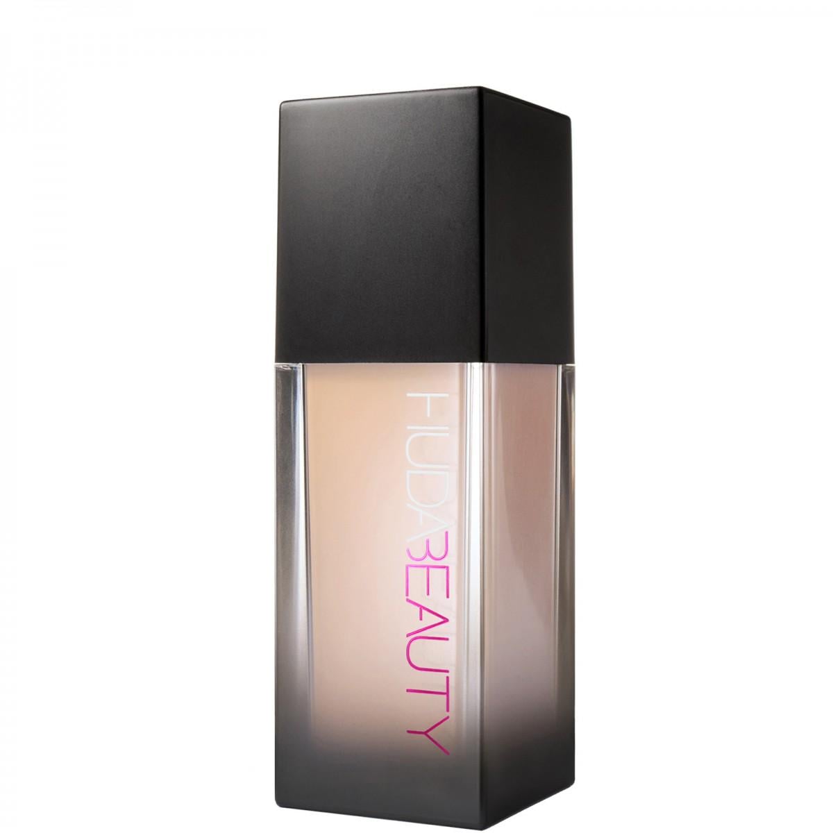 Тональная основа Huda Beauty Fauxlens Foundation Cashew 140G Тональная основа Huda Beauty Fauxlens Foundation Cashew 140G
