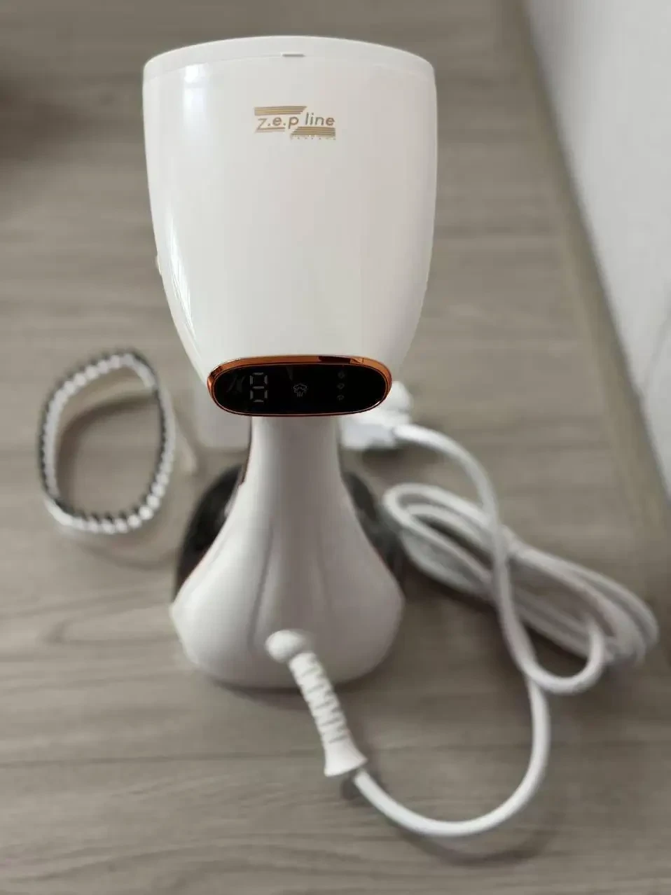 Відпарювач ручний Zepline ZP-210 вертикальний для одягу та штор - фото 4