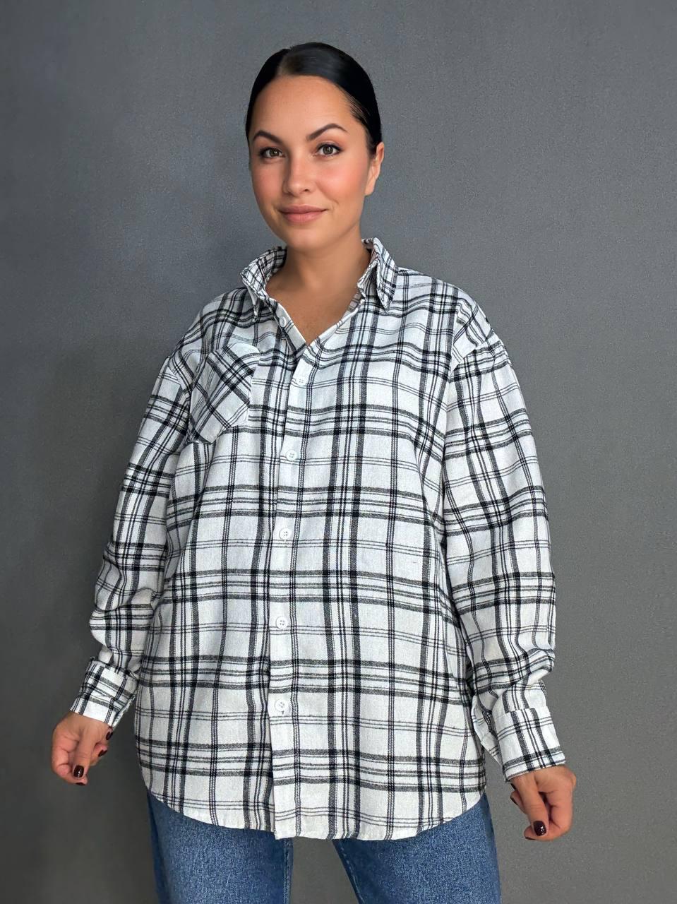 Сорочка жіноча Baoyu 225-1 в клітинку оверсайз фланель OS Білий (4761) - фото 1