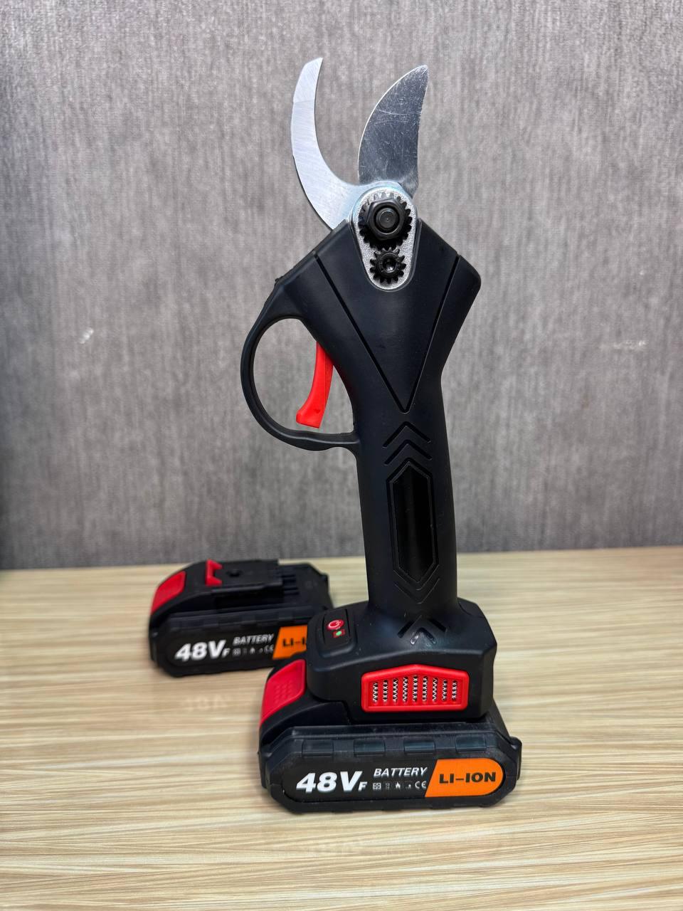 Секатор садовый аккумуляторный в чемодане 48V (260812) - фото 8