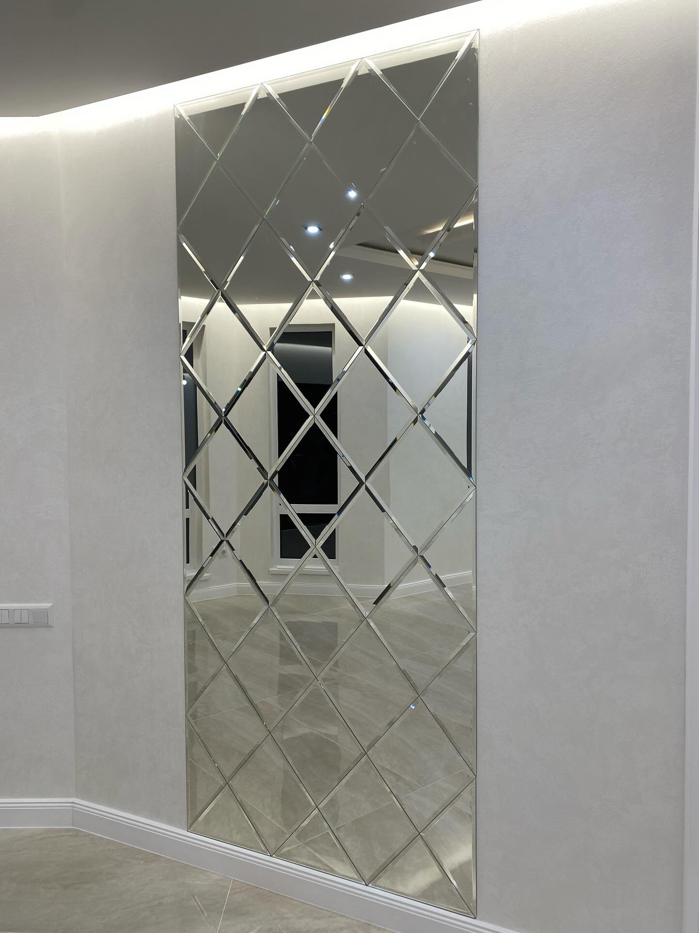 Плитка-панно зеркальная YUF_GLASS 2500х500 мм (216)