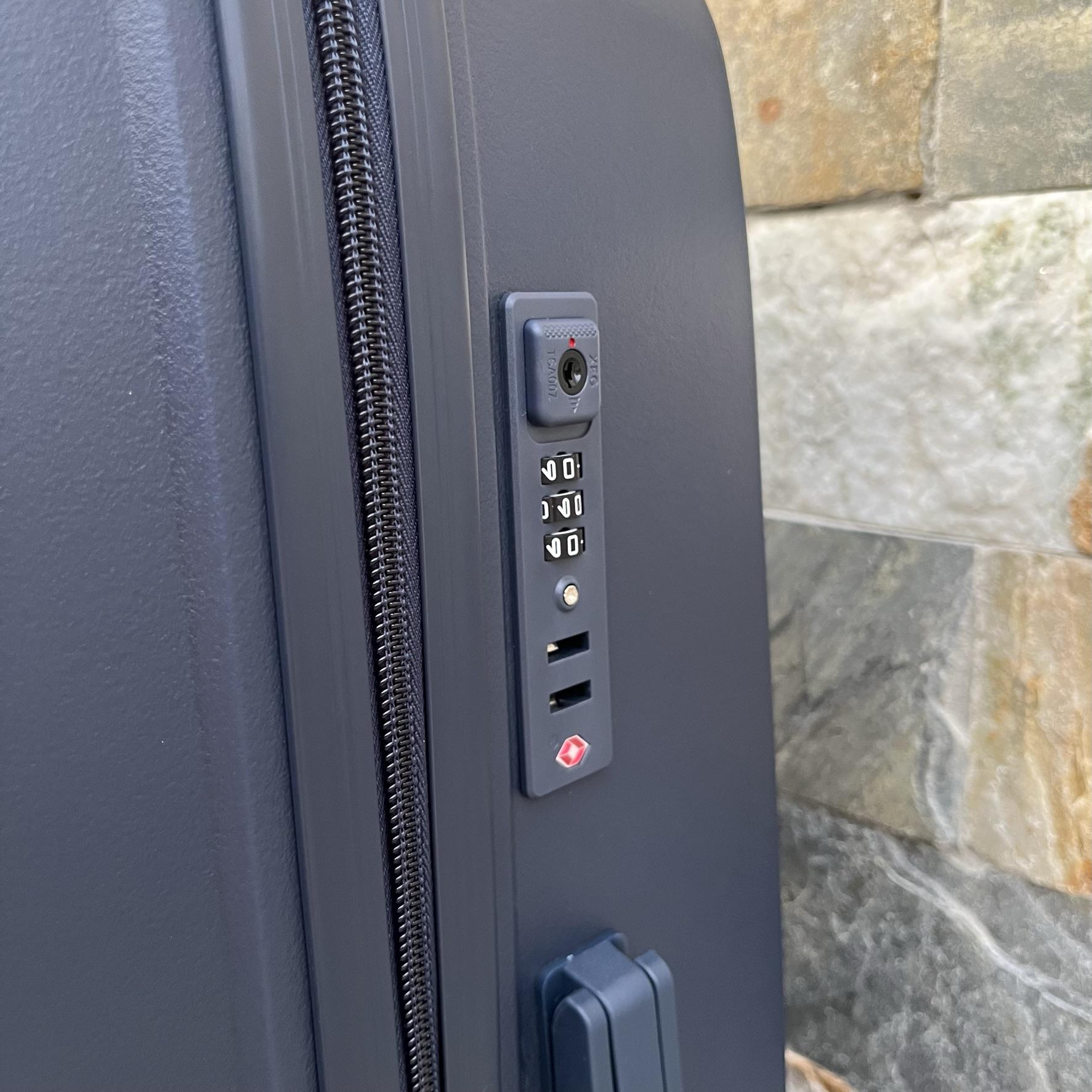 Чемодан дорожный большой из полипропилена Wings DQ181-04 L Синий - фото 4 Чемодан дорожный большой из полипропилена Wings DQ181-04 L Синий - фото 4