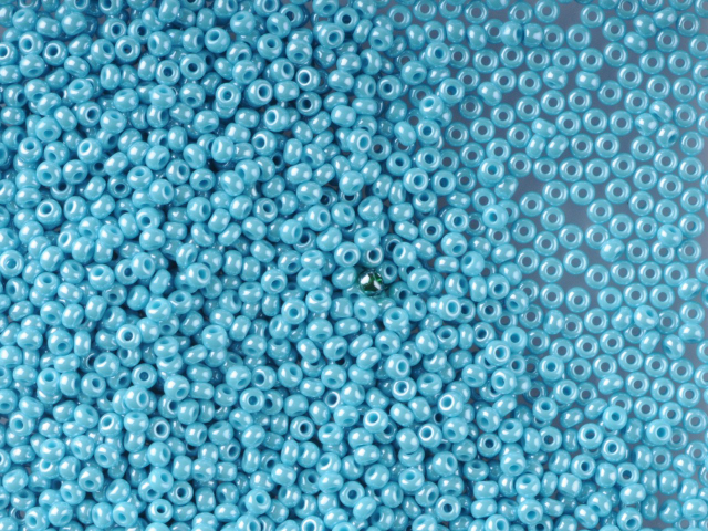 Бісер Preciosa Чехія 68030 Перлиновий/Аквамарин (2438041650)