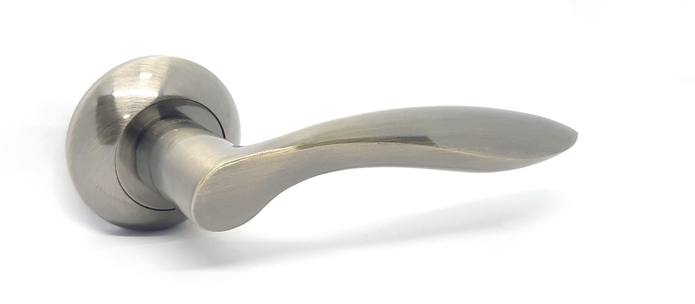 Ручка Kedr на розетці R10.050-AL AB Стара бронза