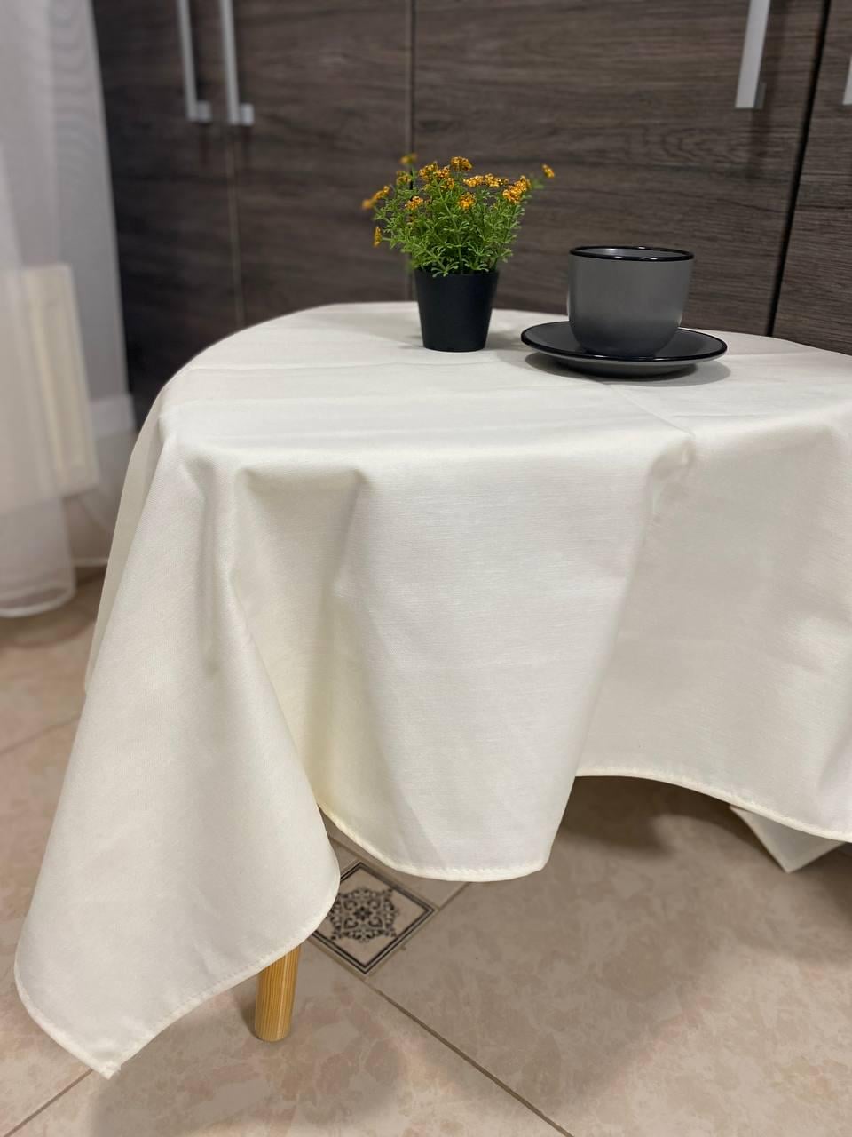 Скатерть водоотталкивающая Однотонная с тефлоновым покрытием хлопковая 110x140 см Молочный Скатерть водоотталкивающая Однотонная с тефлоновым покрытием хлопковая 110x140 см Молочный