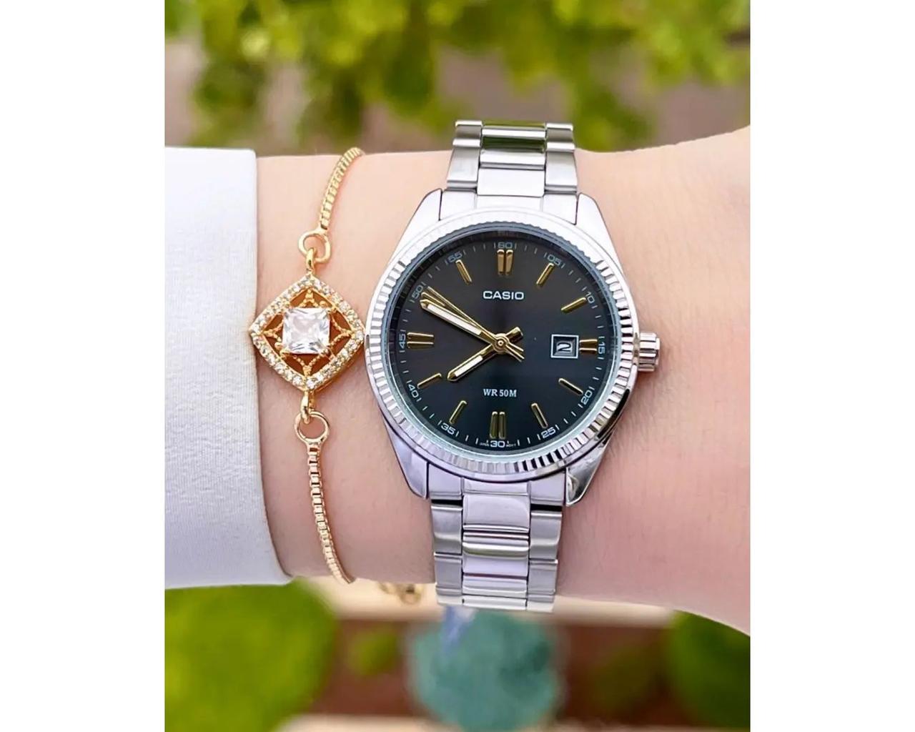 Наручний годинник жіночий Casio LTP-1302D-1A2VDF d 30 мм Срібний/Чорний (2535522995) - фото 2 Наручний годинник жіночий Casio LTP-1302D-1A2VDF d 30 мм Срібний/Чорний (2535522995) - фото 2