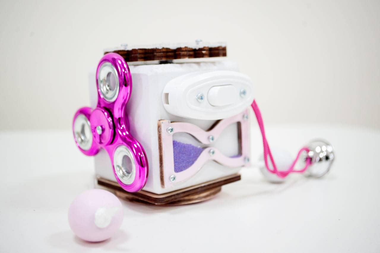 Бізікуб дорожній з дерева 7 см Рожевий (0002) - фото 4