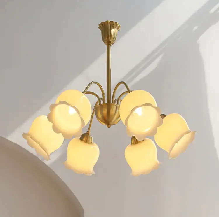 Люстра светодиодная Цепь 5004 на 8 плафонов Золотистий