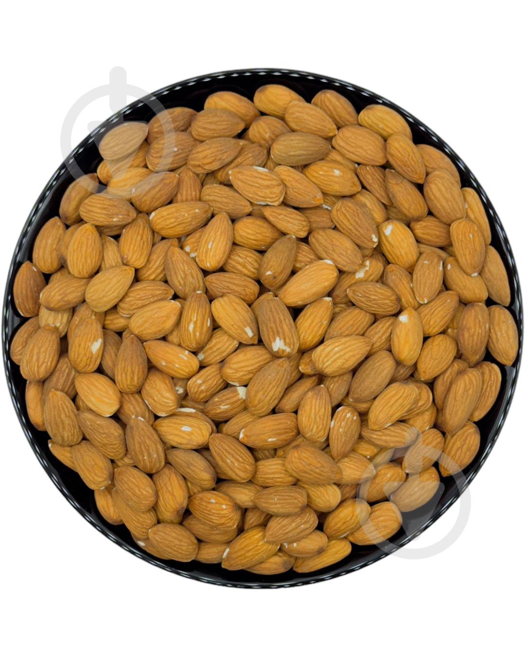 Миндаль не жареный золотой 500 г (1120)