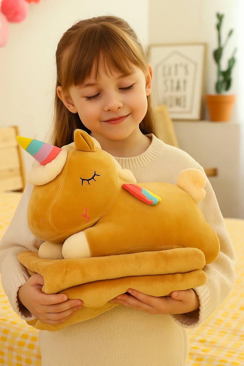 Мягкая игрушка с пледом в середине Единорог коричневый размер пледа 100х165 см - фото 3 Мягкая игрушка с пледом в середине Единорог коричневый размер пледа 100х165 см - фото 3