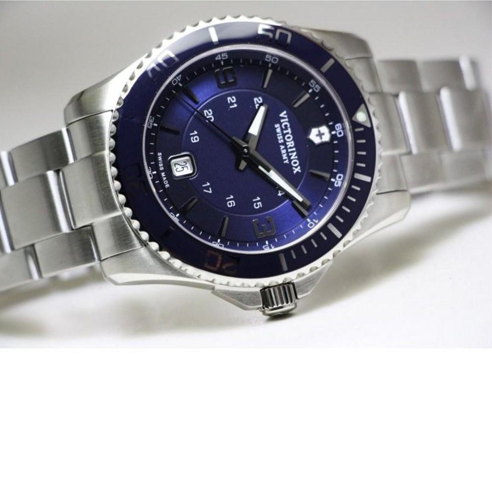 Наручний годинник чоловічий Victorinox Swiss Army Maverick кварцевий Silver (V241602) - фото 4 Наручний годинник чоловічий Victorinox Swiss Army Maverick кварцевий Silver (V241602) - фото 4