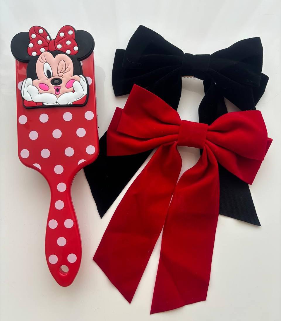 Набір аксесуарів для дівчини Minnie з косметичкою (25075662)