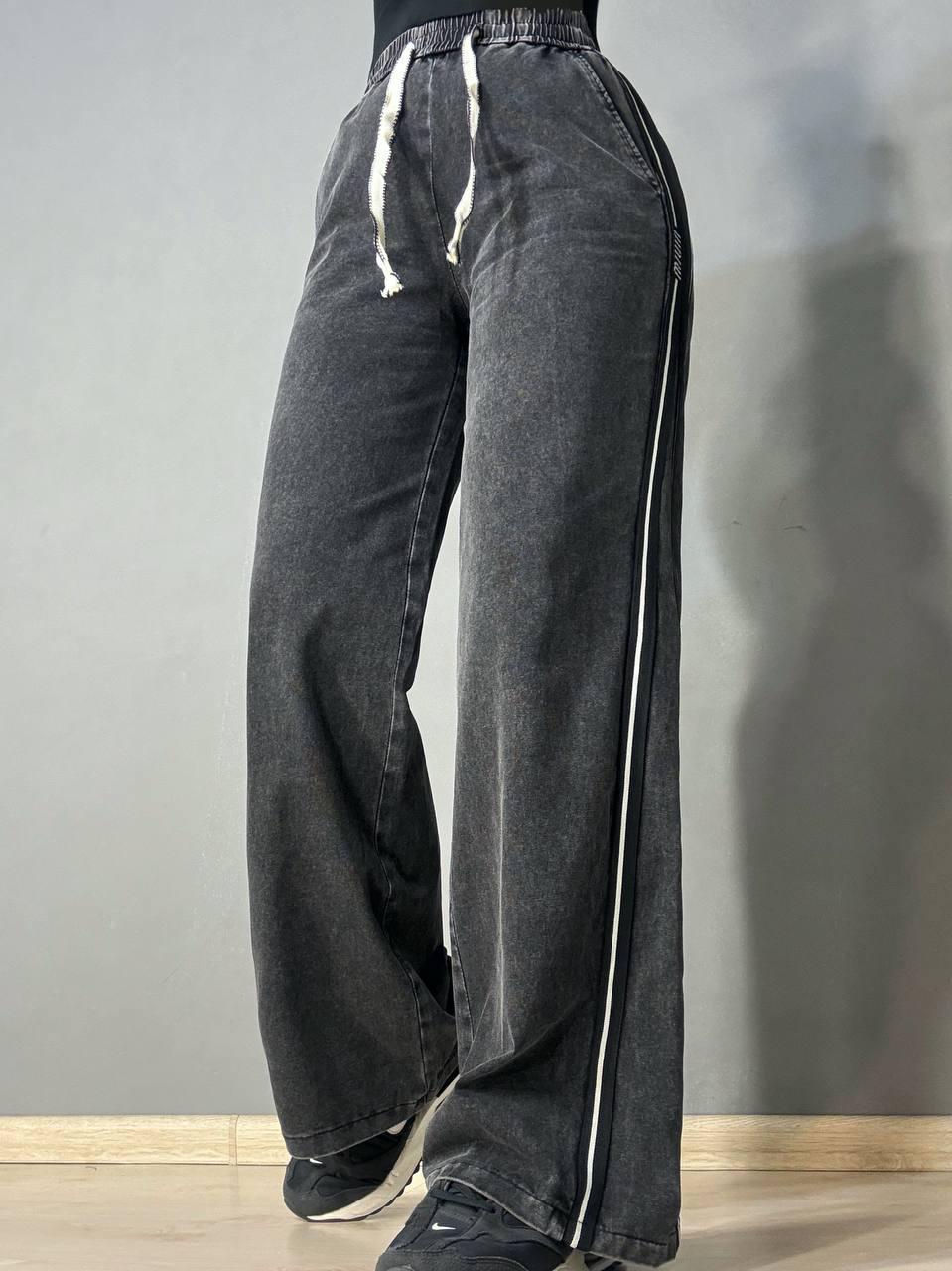 Штани спортивні жіночі Yingguoxiang 2015 кльош варені з лампасом р. 29 Чорний