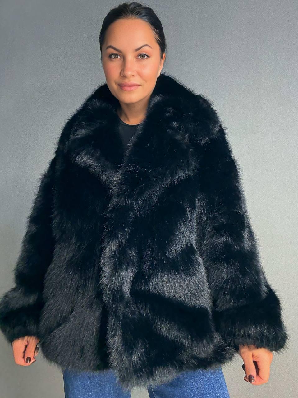 Шуба жіноча Fancy Matinee 5902 оверсайз з кишенями L Чорний (4843) - фото 6 Шуба жіноча Fancy Matinee 5902 оверсайз з кишенями L Чорний (4843) - фото 6