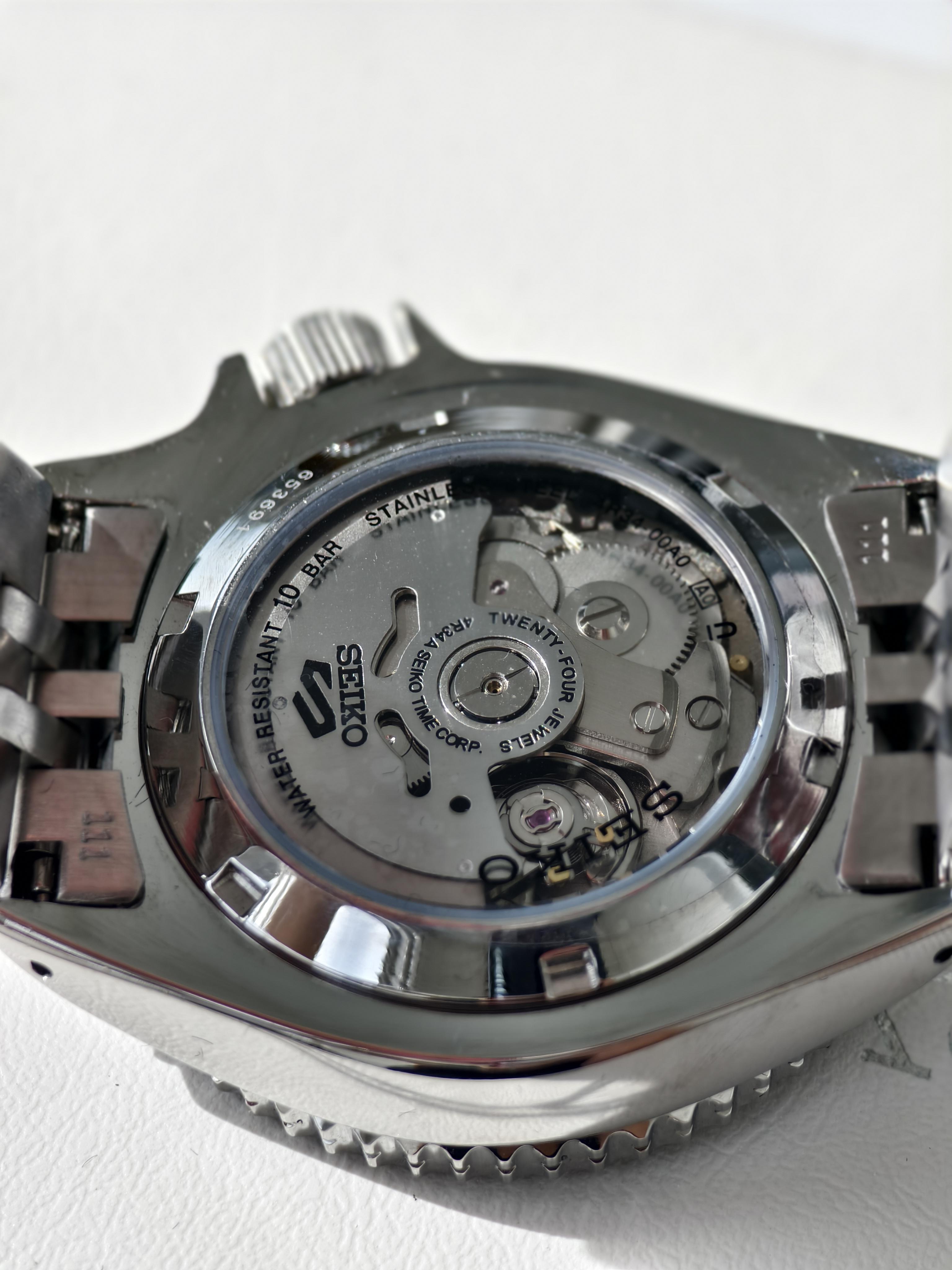 Часы Seiko 5 Sports SSK001K1 GMT Automatic (SSK001K1) - фото 4 Часы Seiko 5 Sports SSK001K1 GMT Automatic (SSK001K1) - фото 4