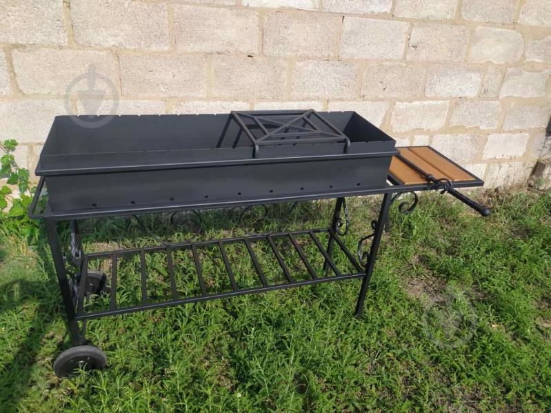 Мангал кованый на колесах GoodsMetall М32