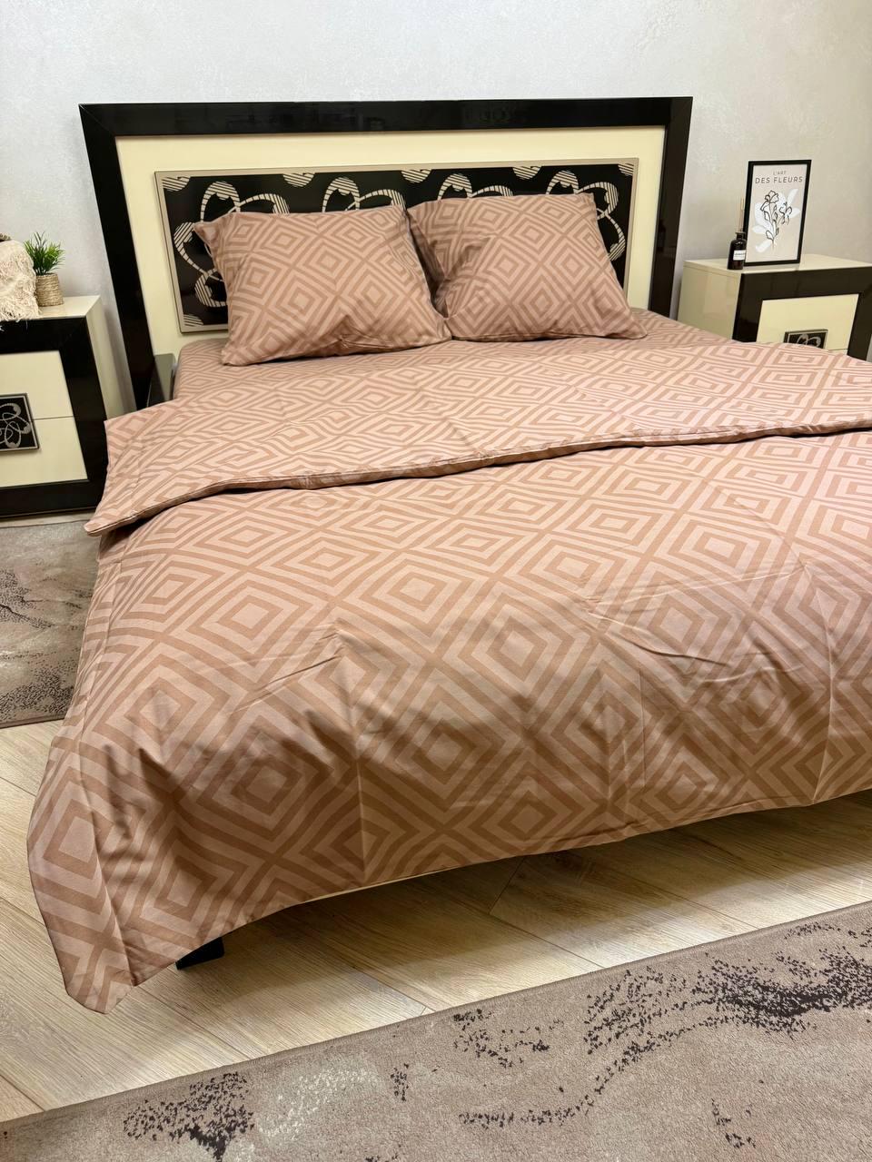 Комплект постельного белья евро Карат простыня на резинке 180x200х20 см Коричневый (28830869) Комплект постельного белья евро Карат простыня на резинке 180x200х20 см Коричневый (28830869)