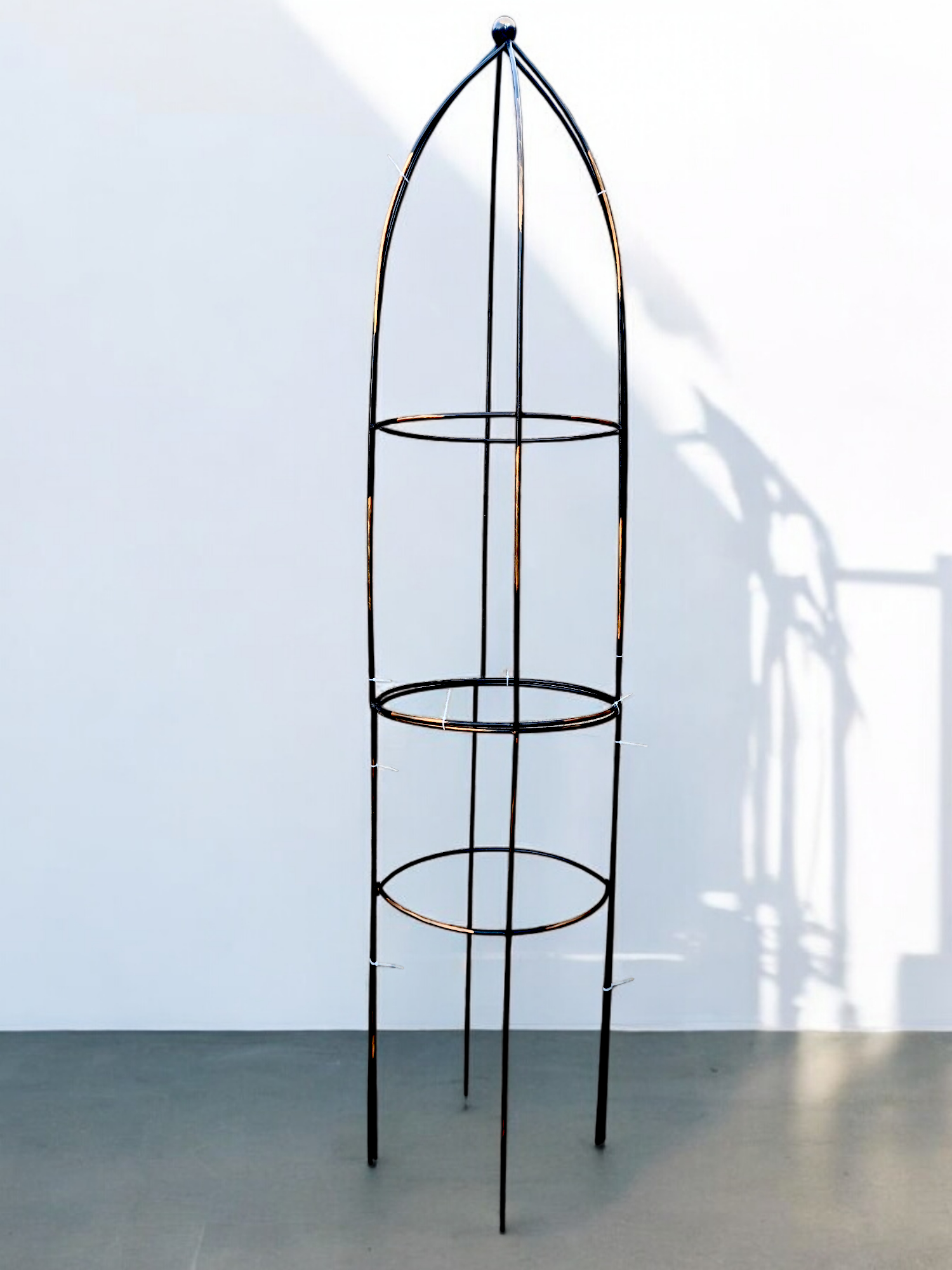 Стойка садовая для цветов кованая металлическая 1,8х0,45 м (25442247)