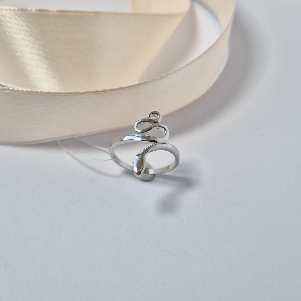 Каблучка без каменів змія срібло 925 проби родоване 2,50 г р. 16 (4357р) - фото 3 Каблучка без каменів змія срібло 925 проби родоване 2,50 г р. 16 (4357р) - фото 3