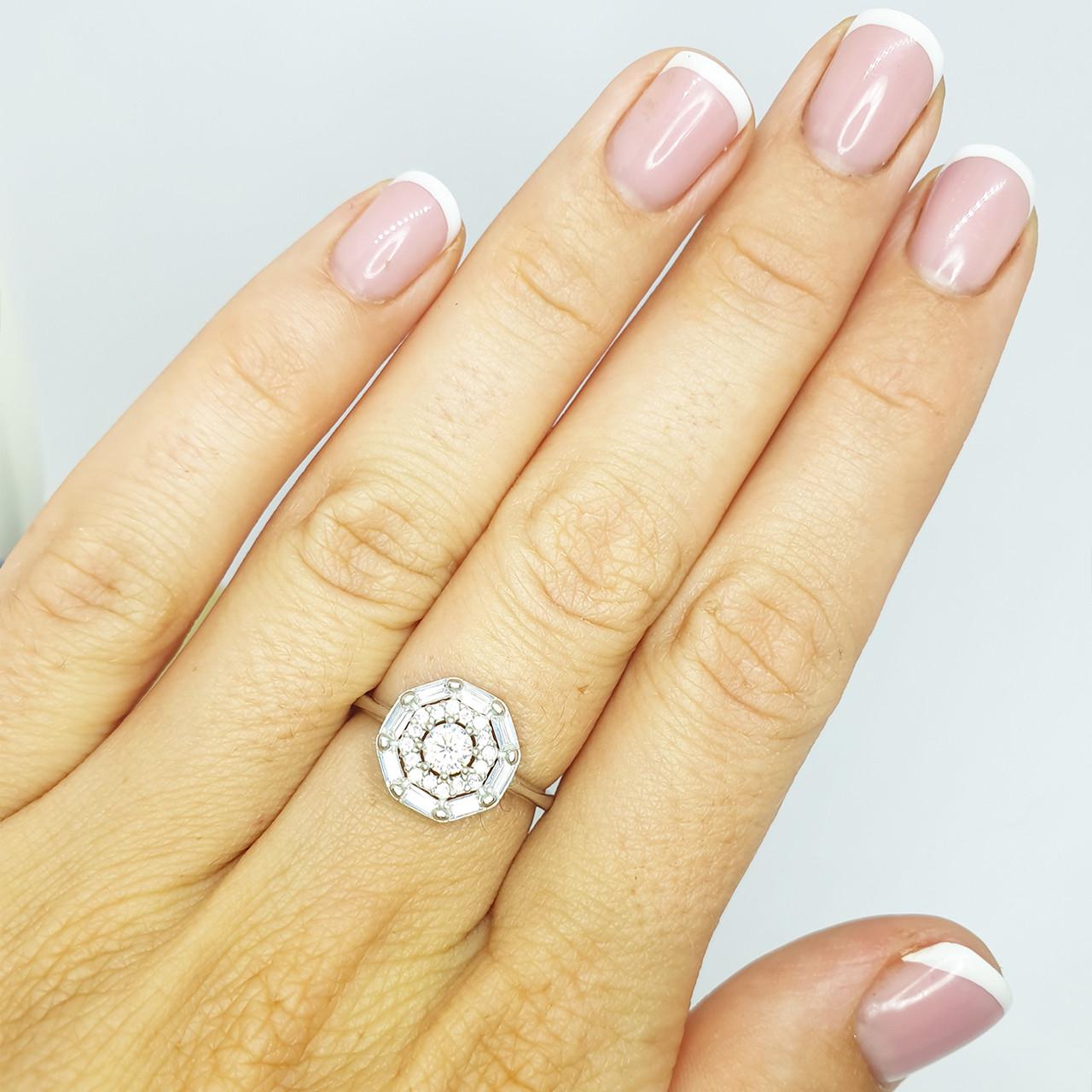 Кольцо серебряное с кубическим цирконием р. 18,5 2,77 г (1584817795)