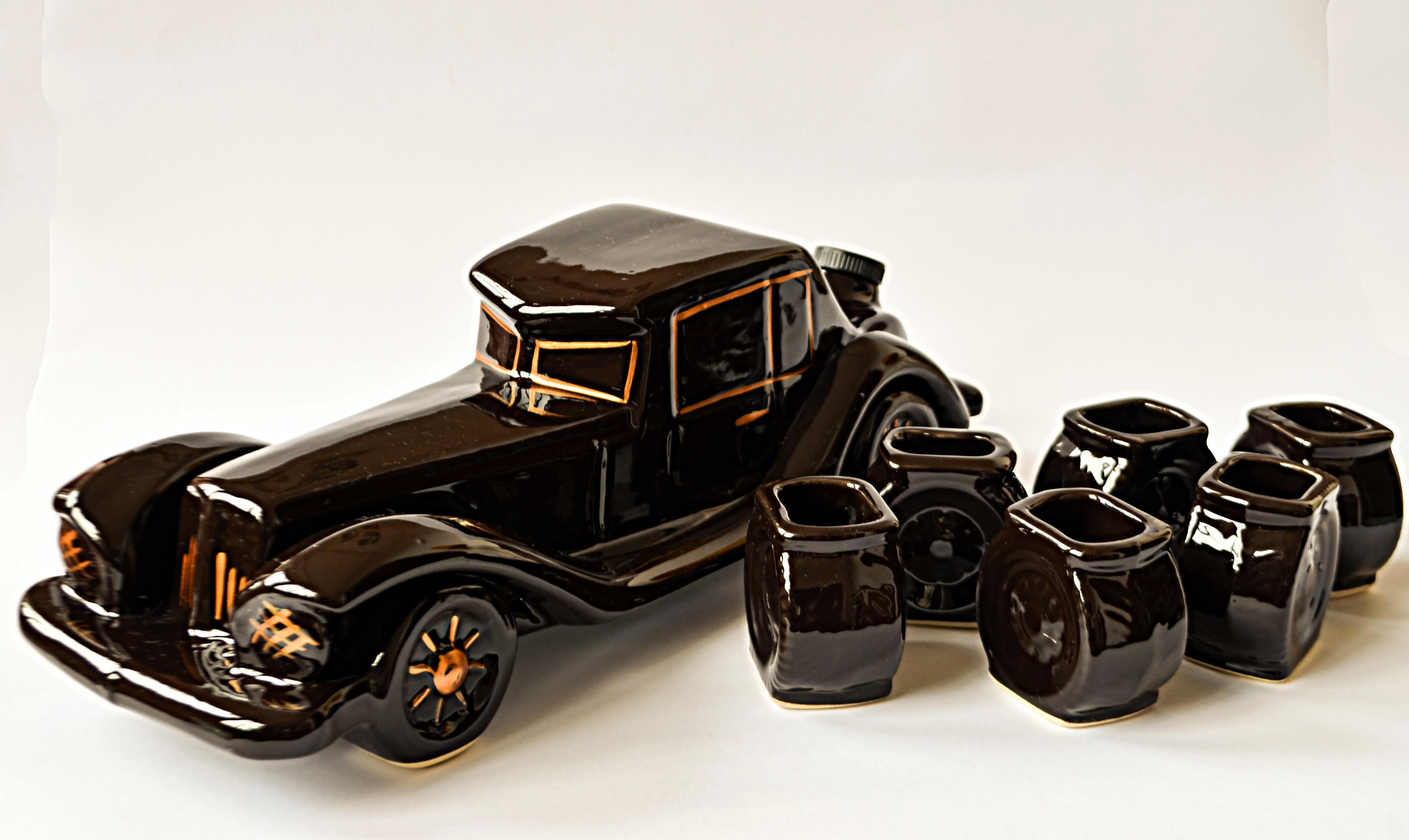 Подарунковий набір Штоф автомобіль для спиртного кераміка 0,65 л 33 см