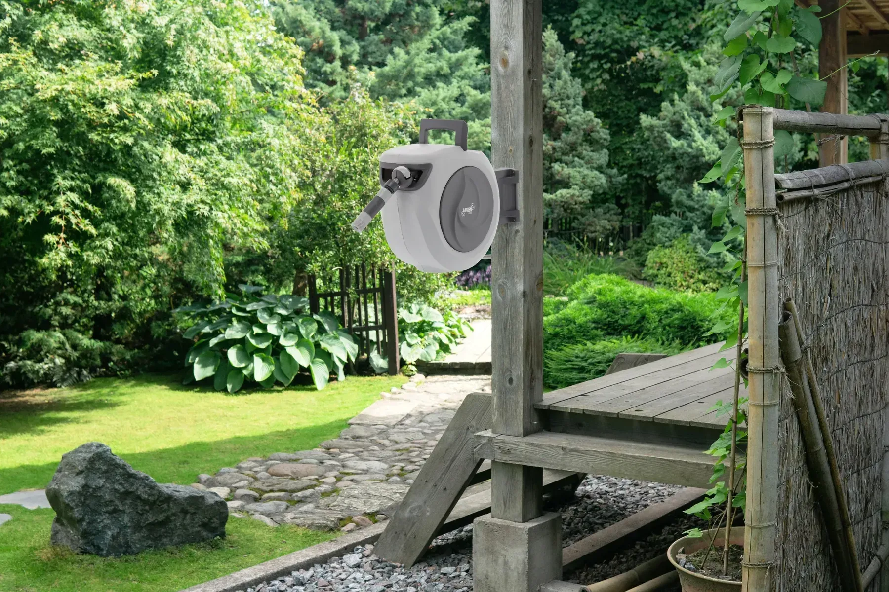 Шланг для поливу з автоматичною котушкою змотування настінний Garden Line ZHO9739 15 м 1/2" Сірий - фото 2 Шланг для поливу з автоматичною котушкою змотування настінний Garden Line ZHO9739 15 м 1/2" Сірий - фото 2