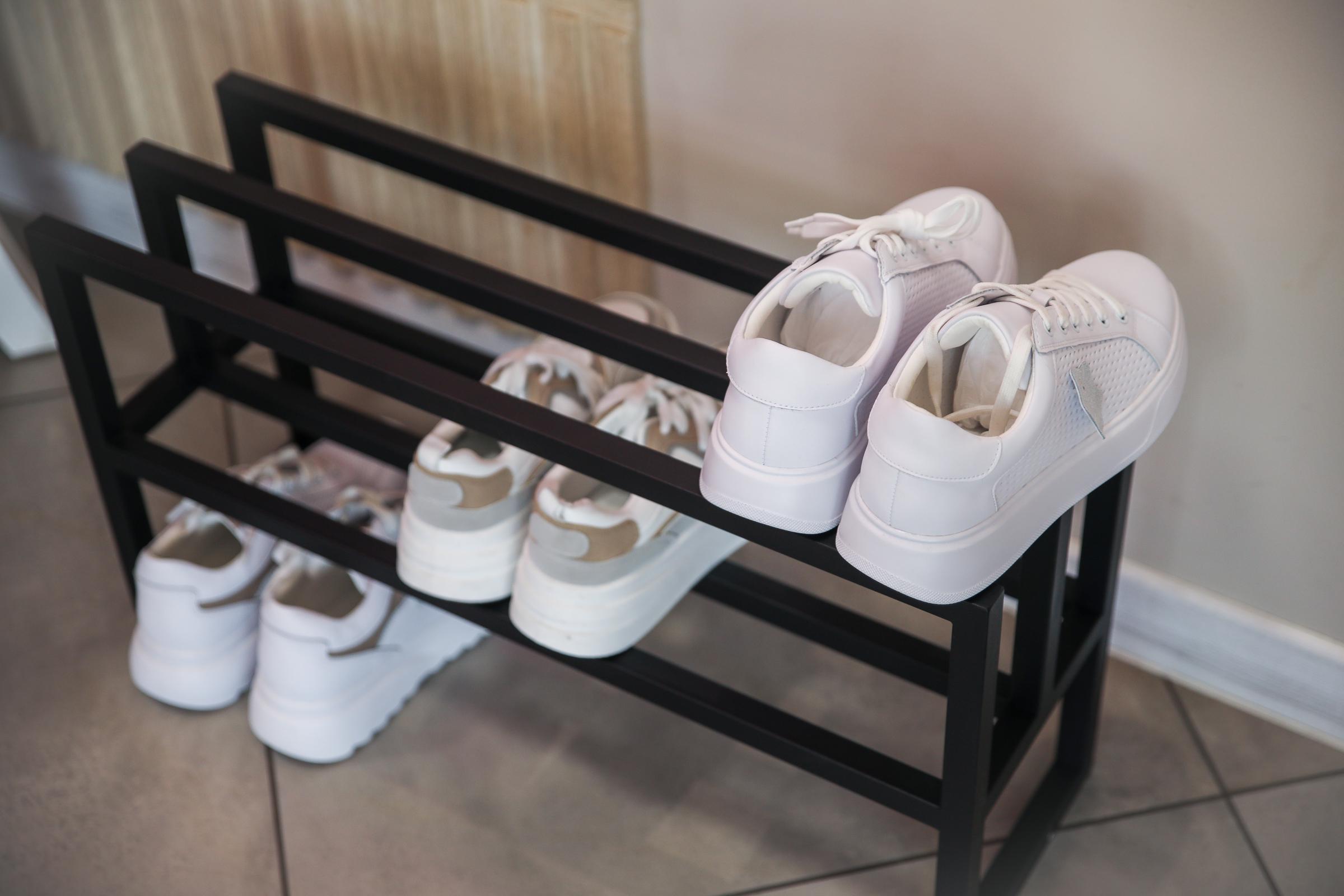 Полка для обуви Лаконичность+ двухэтажная из металла 70х20х34 см (ML-72.5) - фото 3 Полка для обуви Лаконичность+ двухэтажная из металла 70х20х34 см (ML-72.5) - фото 3