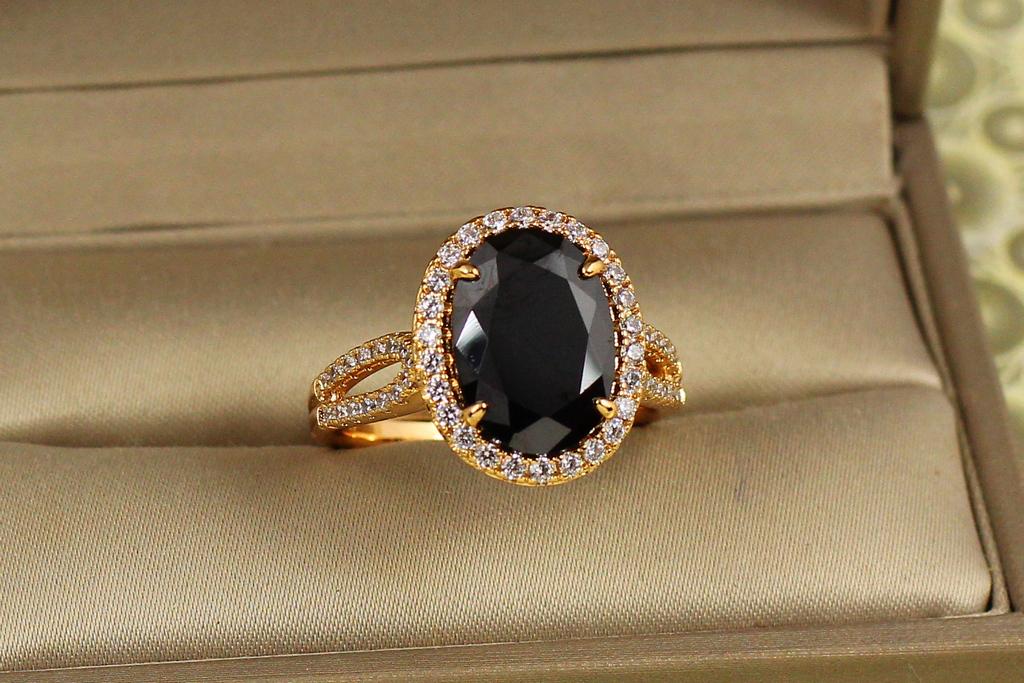 Кольцо Xuping Jewelry камея с черным камнем р. 20 Золотистый (33976908)