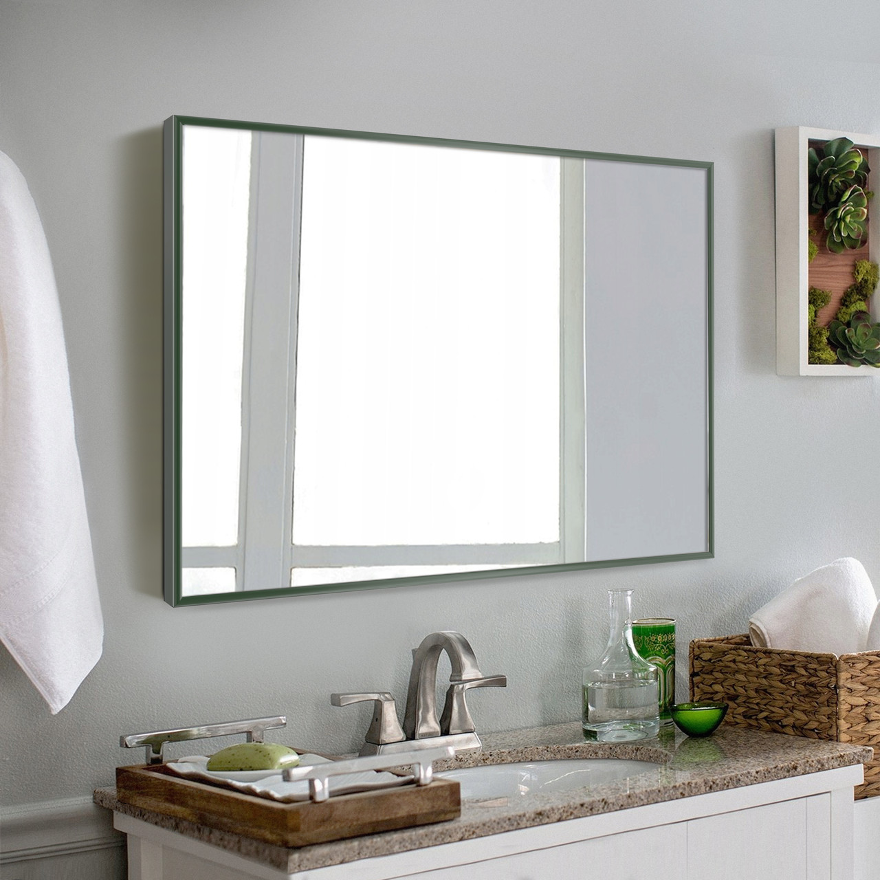 Зеркало настенное в алюминиевой раме Art-Com 400x600 мм Зеленый (Alum-green)