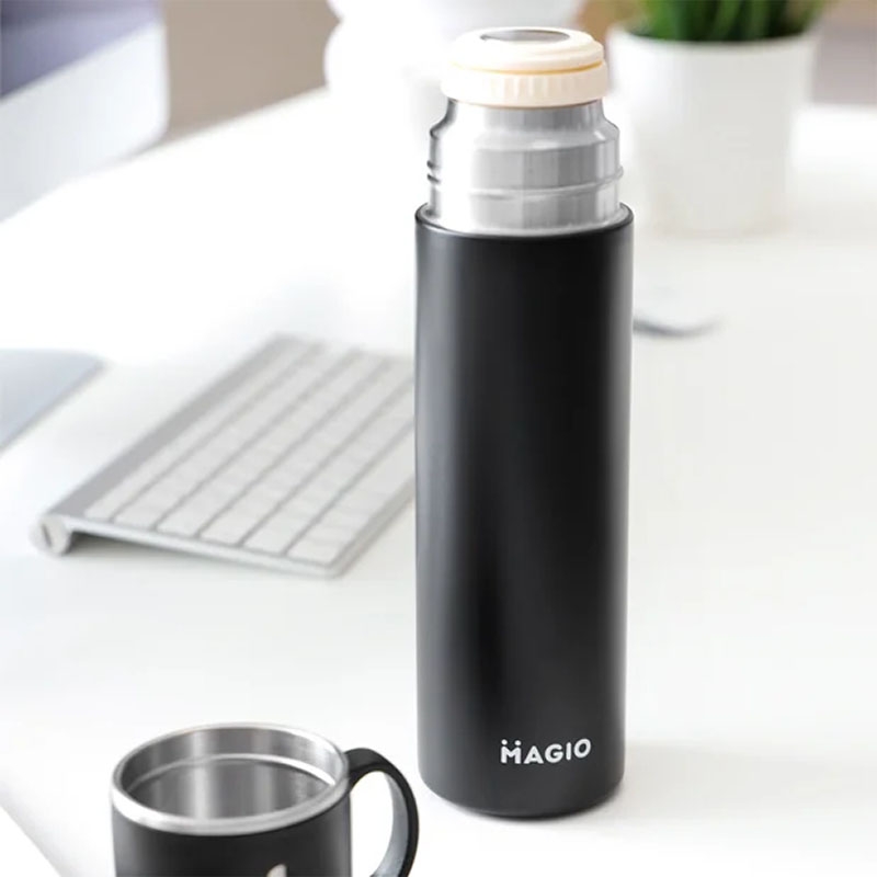 Термос Magio MG-1046B вакуумна ізоляція 500 мл Black (23252010) - фото 3 Термос Magio MG-1046B вакуумна ізоляція 500 мл Black (23252010) - фото 3